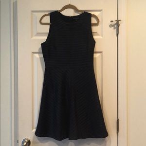 Fit & flare, sleeveless dress